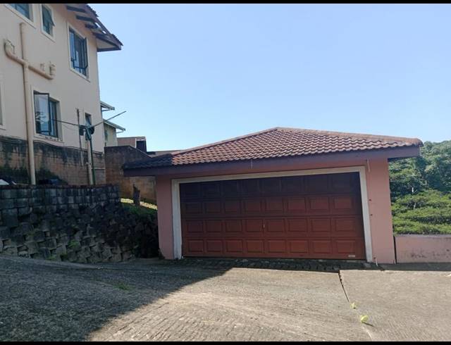 9 BEDROOM HOUSE FOR SALE IN RESERVOIR HILLS